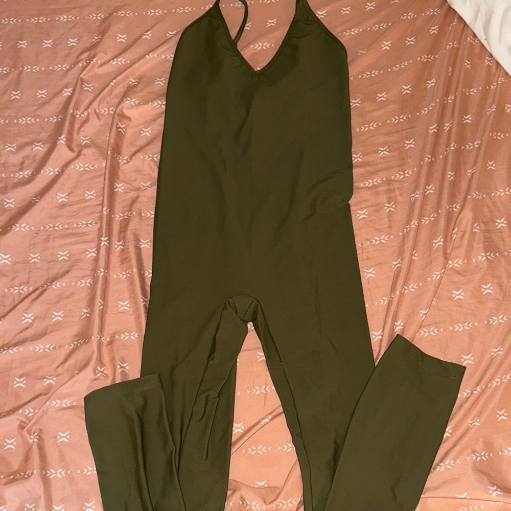Skatie Olive Green body suit size large,never worn